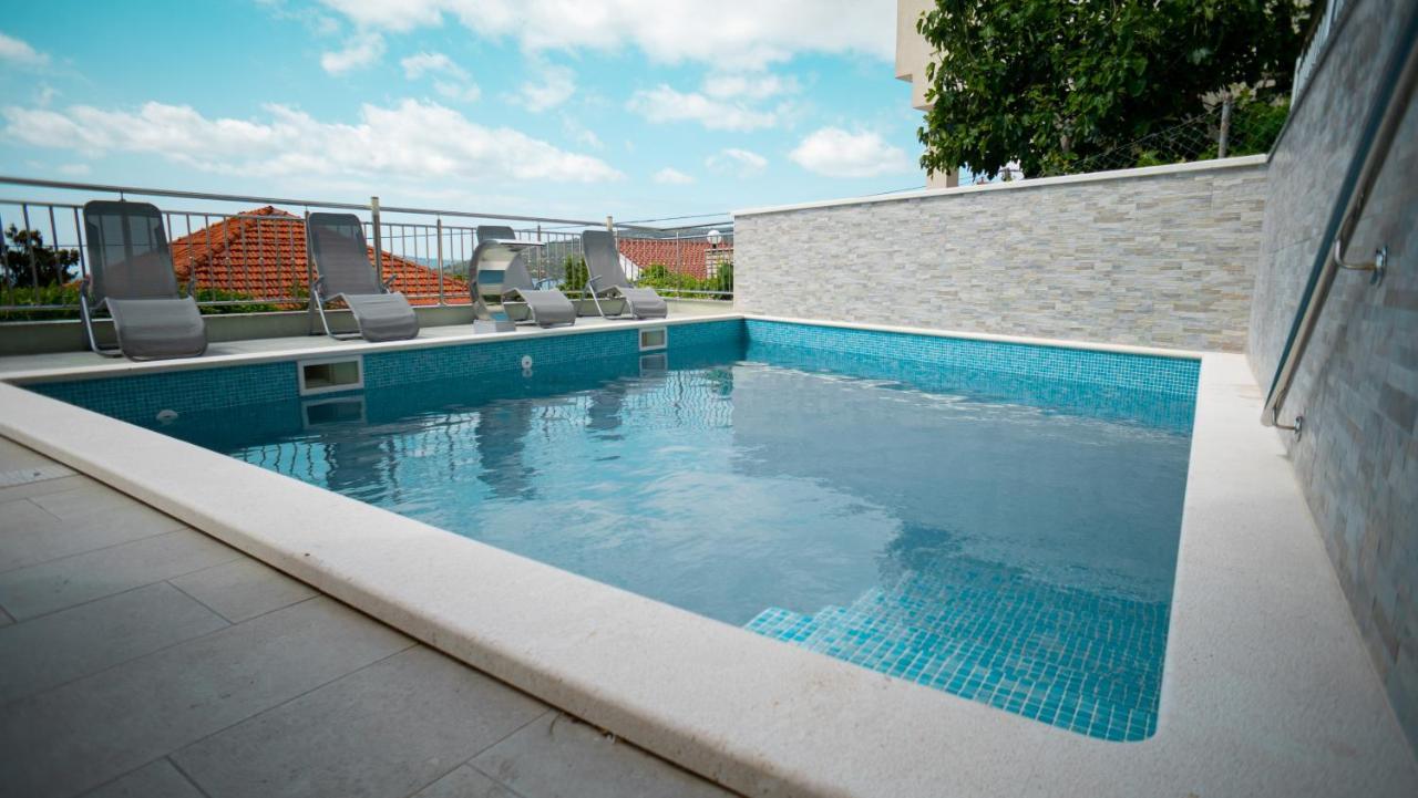 سيغيت فغانييتْسا Villa Luxury Trogir المظهر الخارجي الصورة
